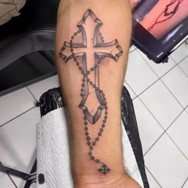 Desain tato salib Kristen yang indah dan bermakna yang tidak dapat Anda abaikan